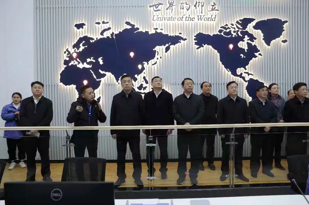 ����ʡί��ί������ʡ�������һ�е��н�������